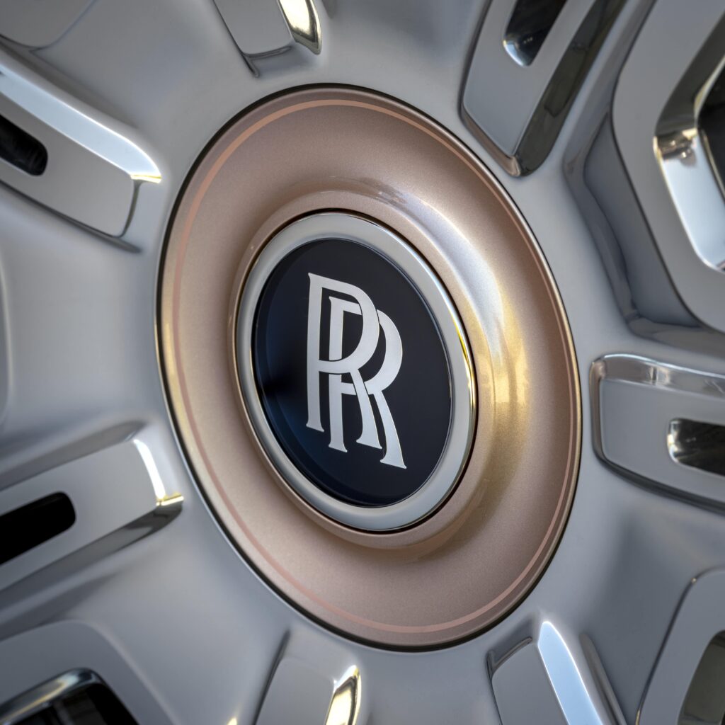 Rolls Royce The Pearl Cullinan: A birthday gift like no other 6 Mag
