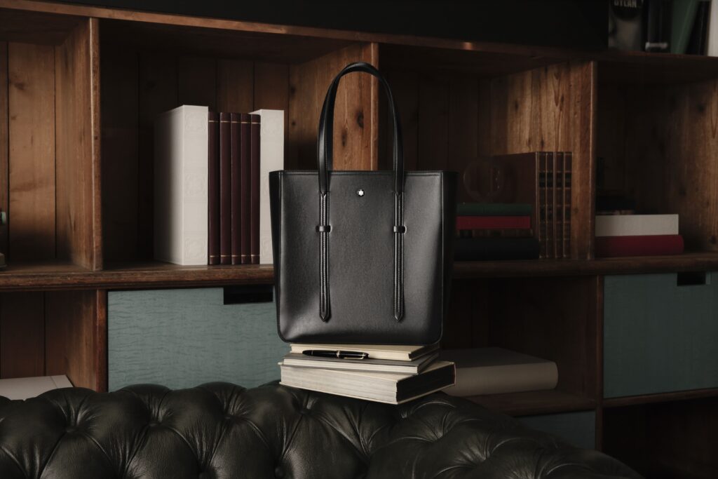 Montblanc Leather Meisterstück Collection 7 Meisterstück (black)