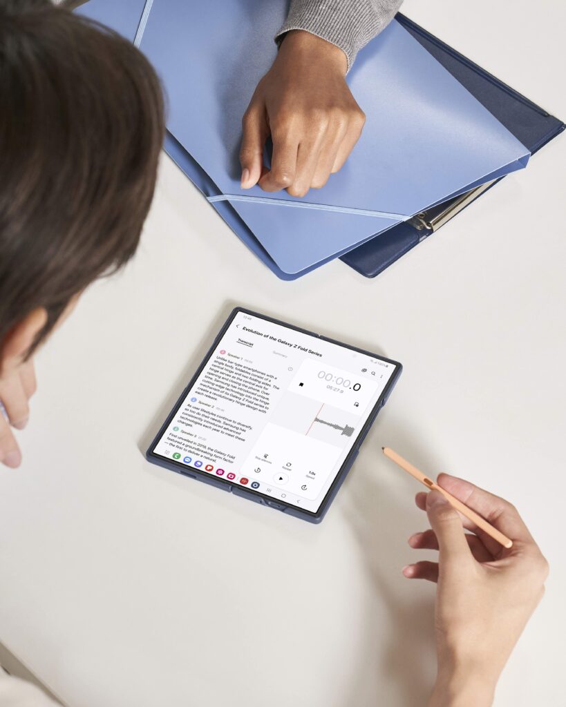 Galaxy Z Fold6: Redefining the Smartphone Experience for Business Professionals 2 Samsung Galaxy Z Fold6