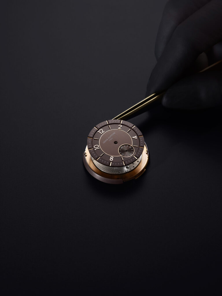 Louis Vuitton Unveils the Luxurious Tambour in Ceramic and Rose Gold: A True Masterpiece 4 HIGHEND CERAMIQUE SESSION 5130525 1 768x1024 1