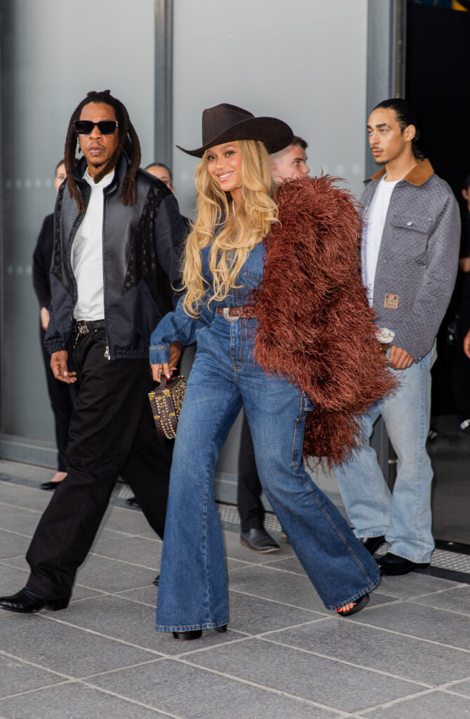 Louis Vuitton SS26 Men’s Collection: A journey through indian elegance and modern dandyism 2 BEYONCE AND JAY Z 670x1024 1